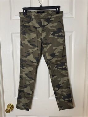 Banana Republic Camo Pants in Olive & Khaki